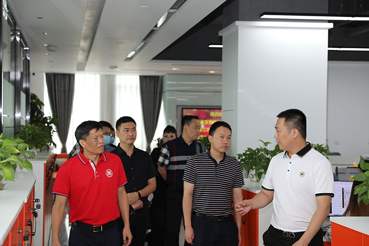 乐鱼官方网站,乐鱼leyu(中国)
人力集团